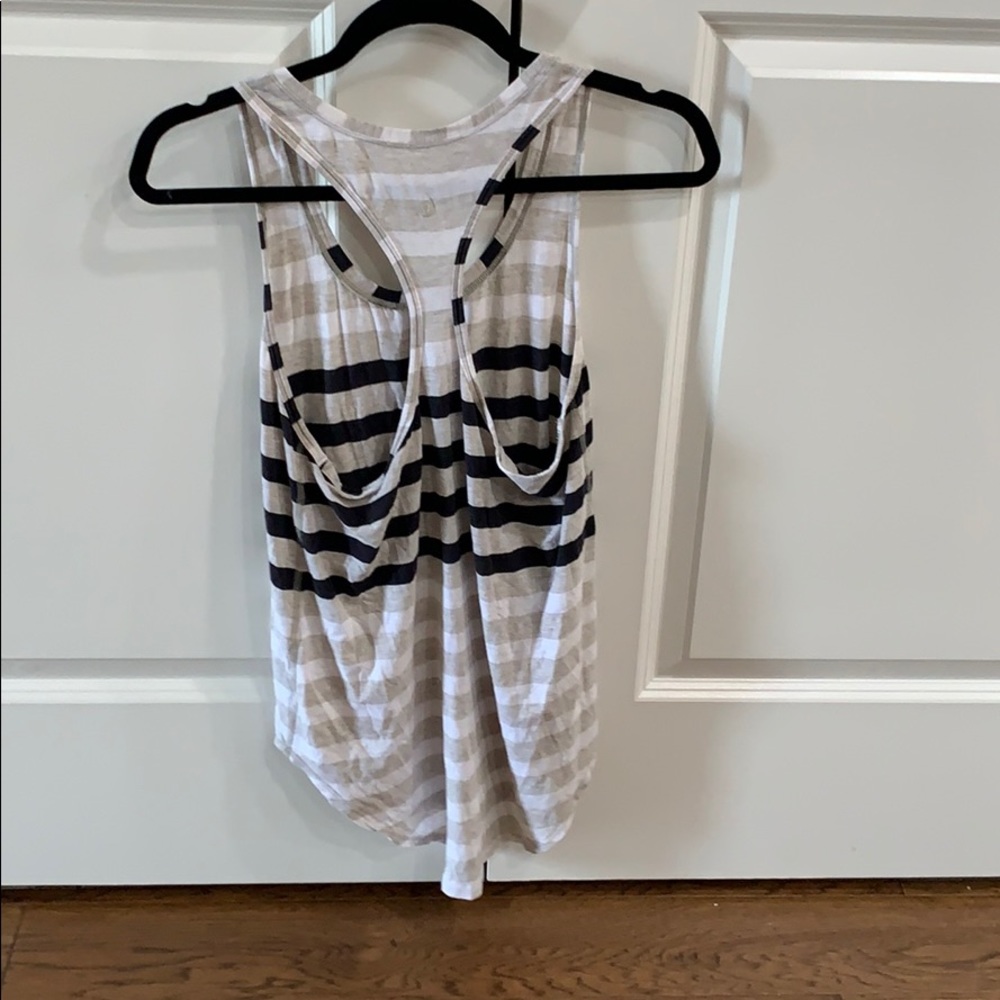 Lululemon Tank - Picture 2 of 4